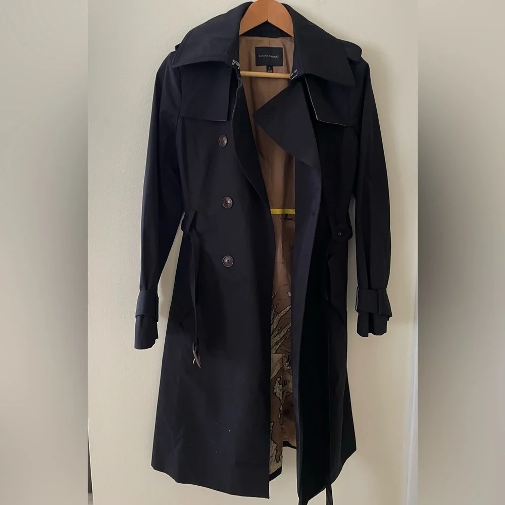 Like New, Banana Republic Silver Trench Coats for Women